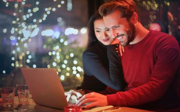 How To Kiss: 8 Tips To Take It To Another Level