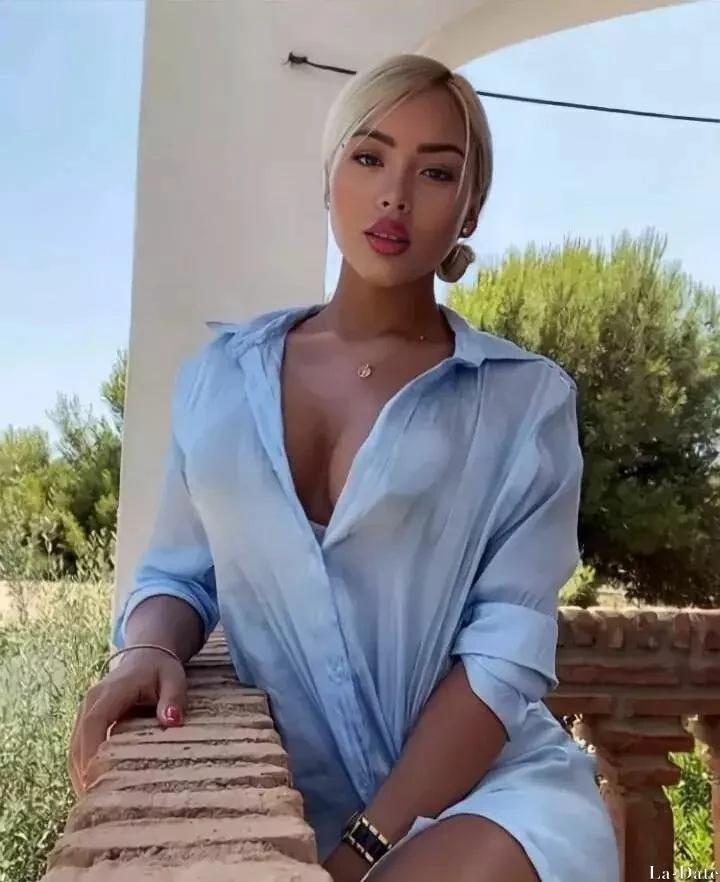 Andrea Profile image 3
