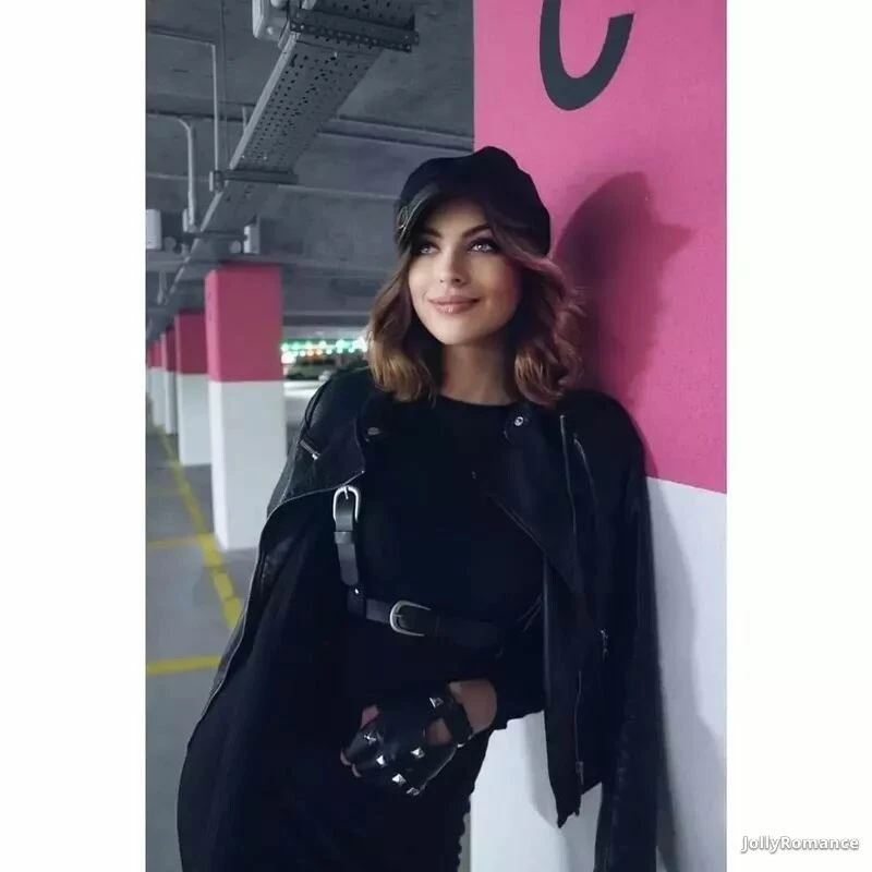 Diana Profile image 2