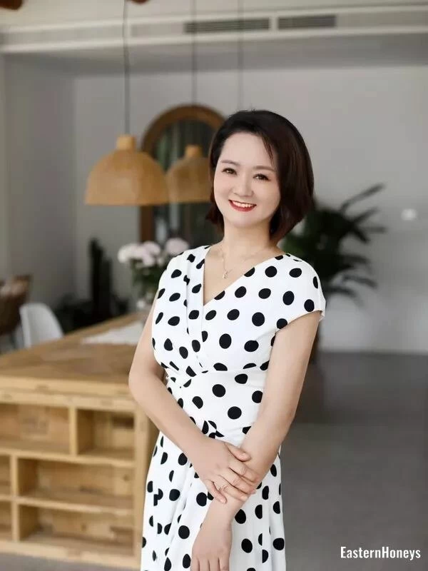 Ruoyun Profile image 2