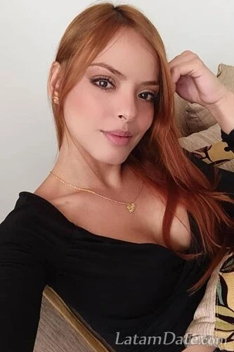 Estefania Profile image 2