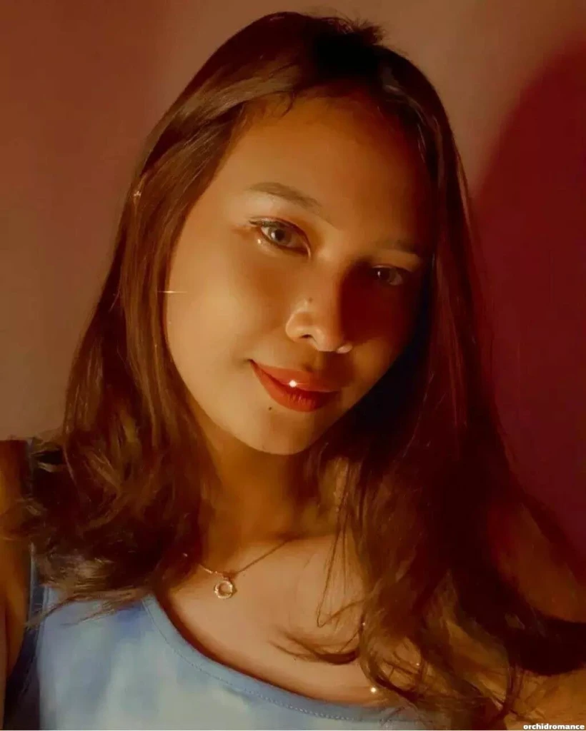 Yassi, 22