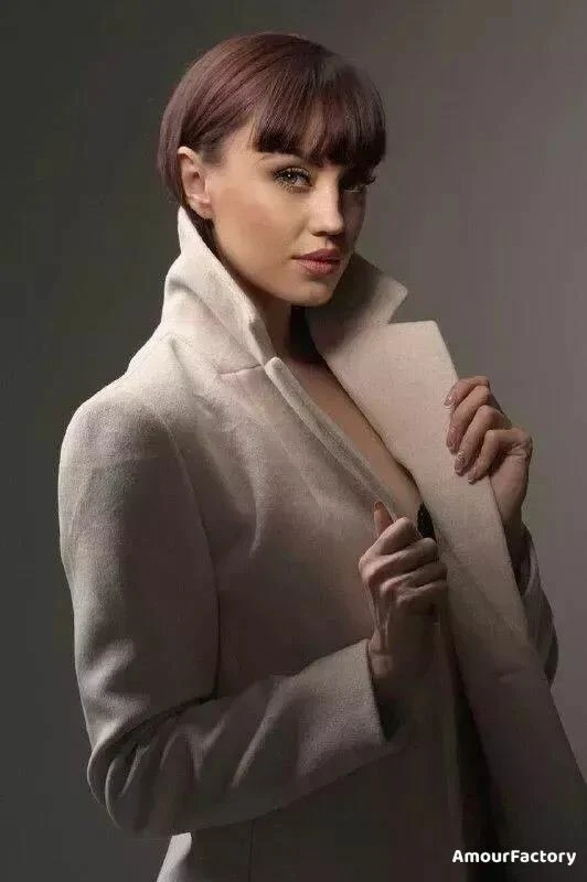 Olga, 33
