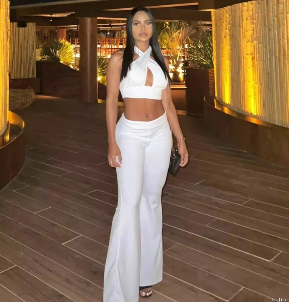Daniela, 28