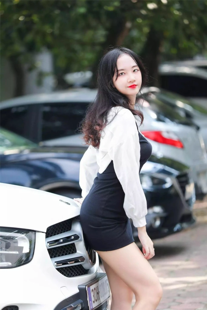 Charlene Profile image 1